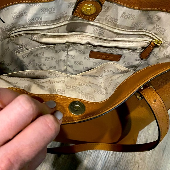 Authentic Michael Kors tote in signature luggage color! - Picture 10 of 16